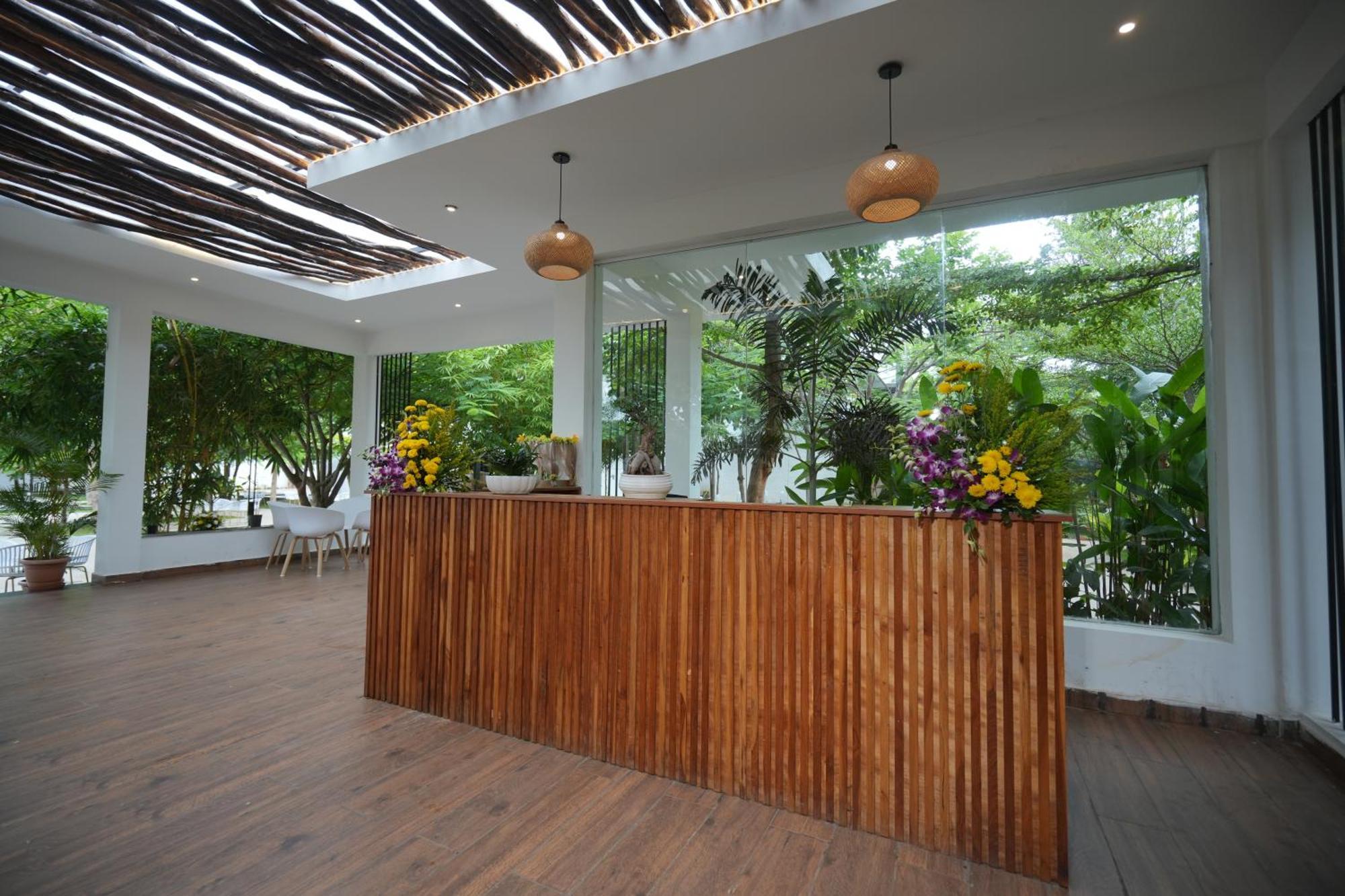 Happy Retreats - Kai Hotell Chik Ballāpur Exteriör bild